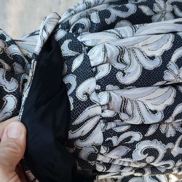 Renaissance Rococo damask corset gown - Picture 10 of 12